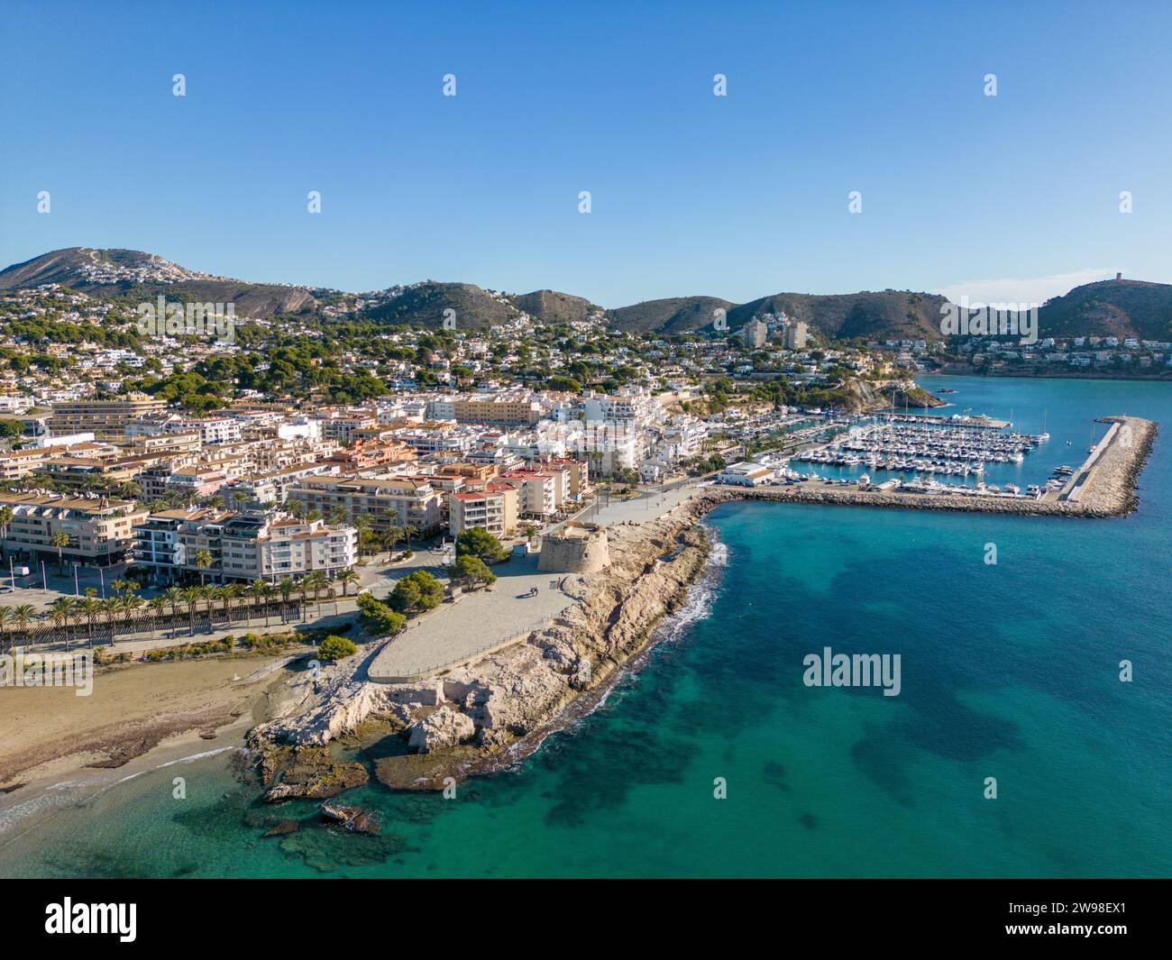 moraira in costa blanca – Moraira an der Costa Blanca: Küstenort zwischen Bergen und Mitte