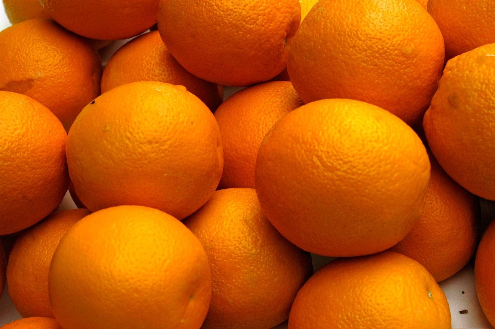 Orangenöl: Ursprung, Wirkung und kulinarische Vielfalt
